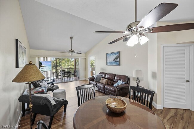 Foto del edificio - 2050 W Crown Pointe Blvd