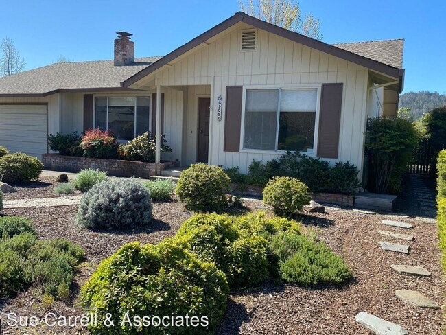 Building Photo - 2 br, 2 bath House - 8905 Oak Trail Dr.