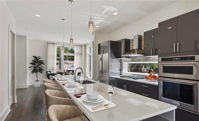 Foto del edificio - 53 Reynolds Square Ln