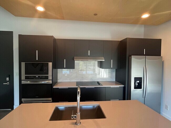 Foto del edificio - 1131 Fairview Ave