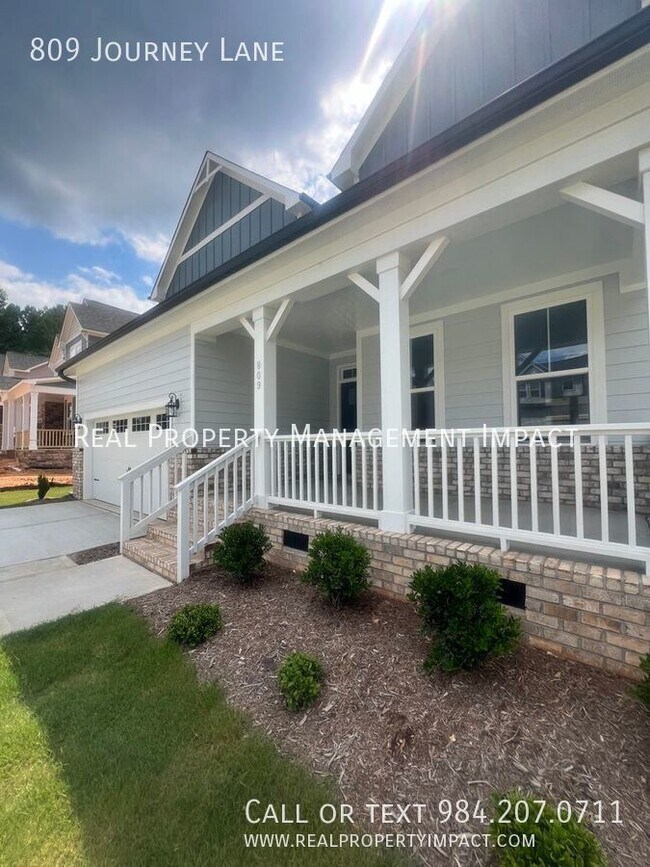 Building Photo - Brand New 5 Bedroom 3 Bath Home near downt...