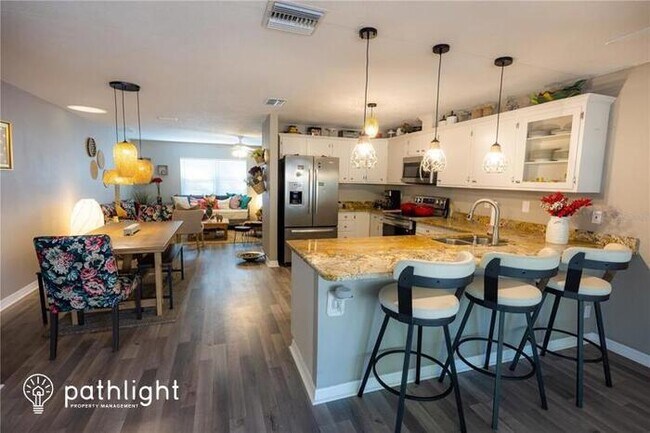 Building Photo - 7841 Shadow Run Drive, Largo, FL, 33773