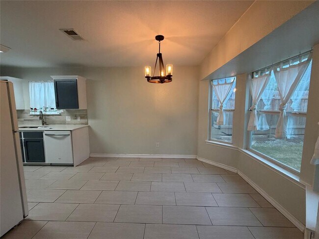Foto del edificio - 2306 Stirrup Dr