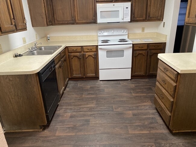 Photo - Cozy duplex 2/2/1 in Fort Worth House