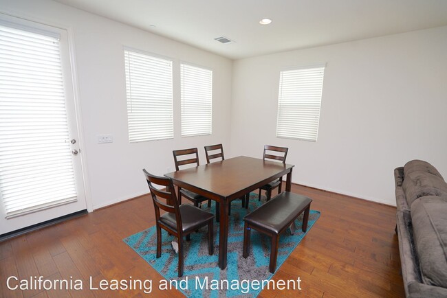 Building Photo - 3 br, 2.5 bath House - 19714 Kamm Court