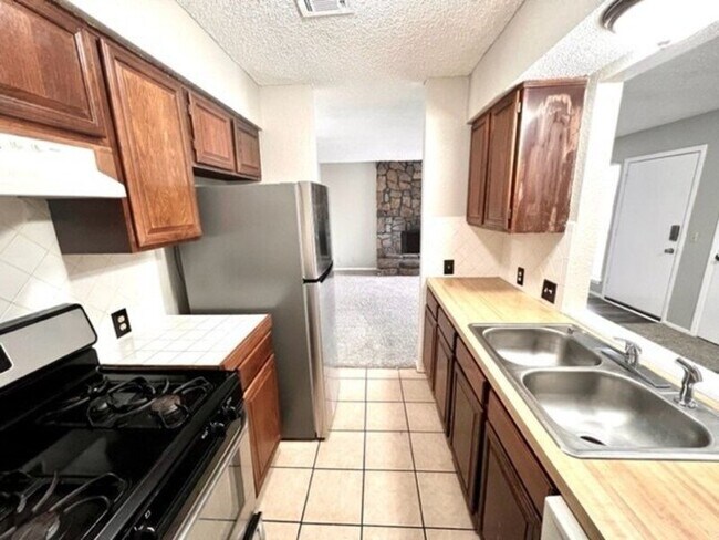 Foto del edificio - 8213 N 117th E Ave