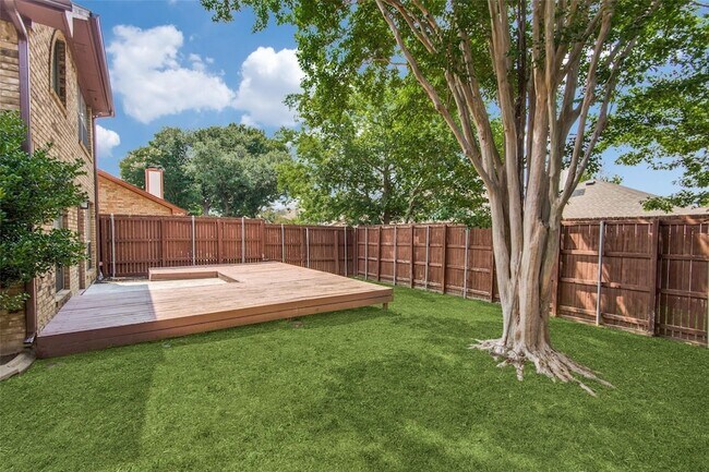 Foto del edificio - 3813 Beaumont Ln
