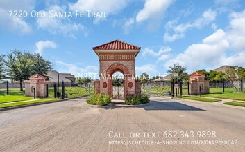 Building Photo - 7220 Old Santa Fe Trail