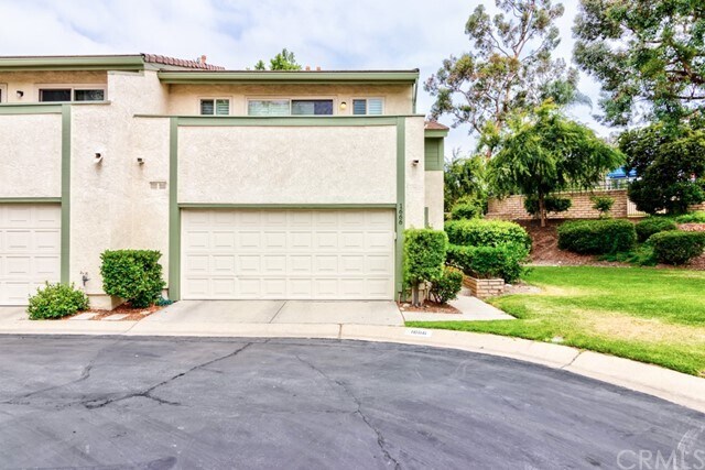 Primary Photo - 1666 Albany Ct