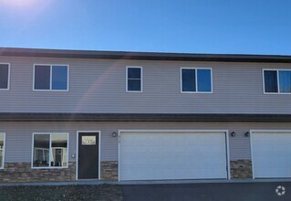 Building Photo - 418 Sierra Pl