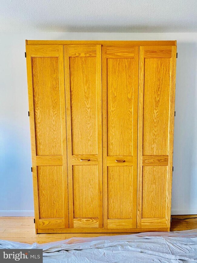 Foto del edificio - 5500 Friendship Blvd