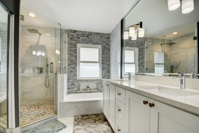 Foto del edificio - 5598 Aspen Ridge Cir