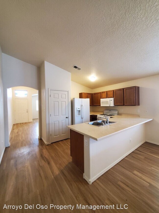 Building Photo - 3 br, 2 bath House - 741 Purple Aster Ave SW