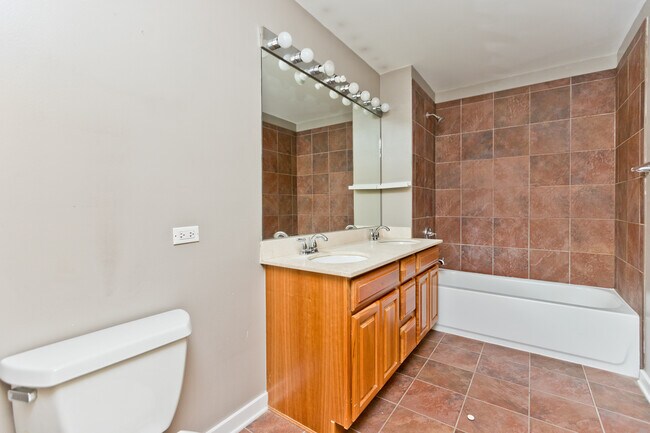 Foto del edificio - 1224 W Van Buren