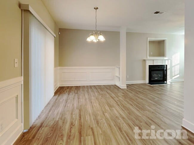 Building Photo - 134 Summer Pines Drive
