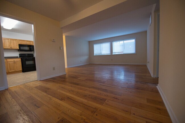 Building Photo - 2900 Taney Rd