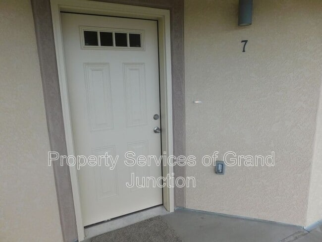 Photo - 668 Brookwillow Dr Apartment