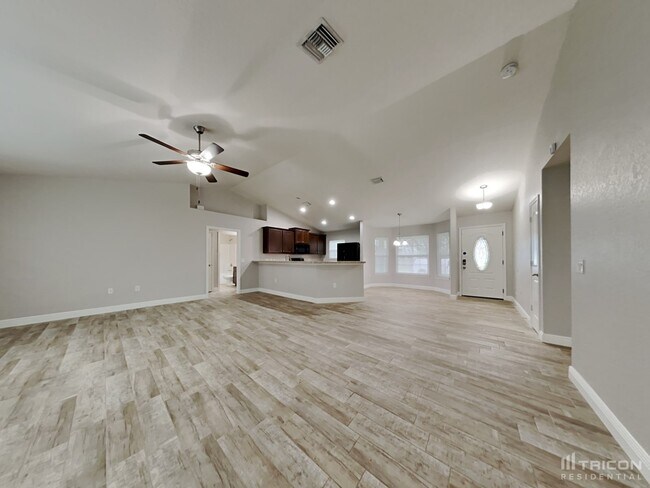 Foto del edificio - 22404 Cheryl Ave