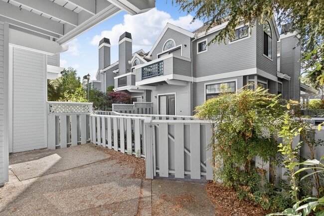 Building Photo - 466 Mountain Laurel Ct