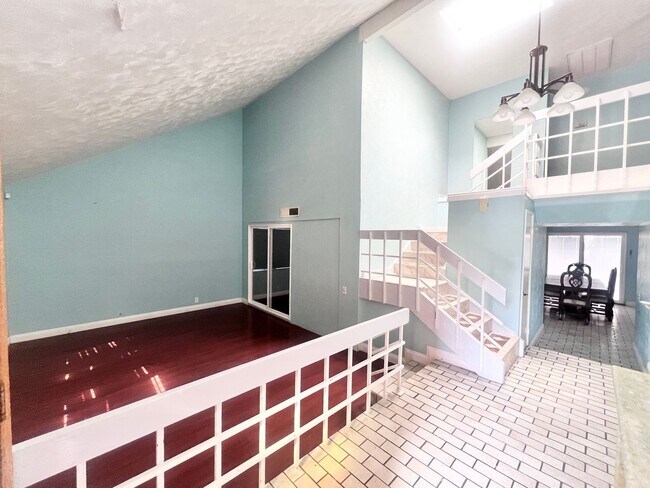 Foto del edificio - For Rent – Spacious 5 Bedroom Home with Pool!