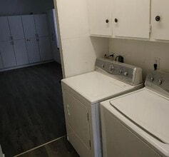 Building Photo - 18 Adobe Ct