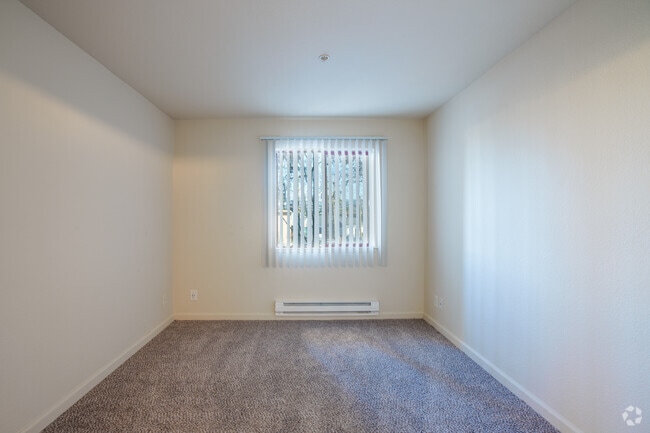 Plan G 2BR, 2BA - 839SF - Primary Bedroom - WOODSIDE