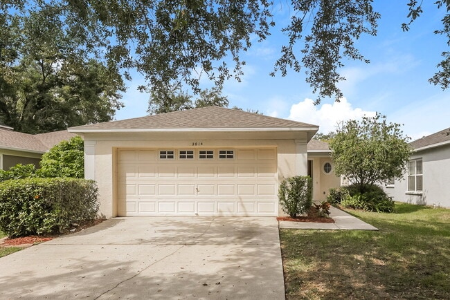 Building Photo - 2614 Lansbury Pl