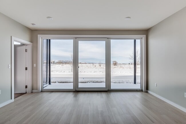 Building Photo - 476 Enterprise Blvd