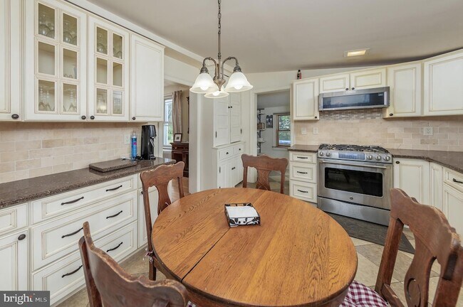 Foto del edificio - 416 Raritan Ave