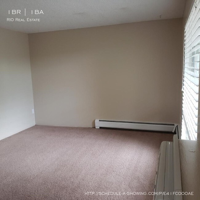 Foto del edificio - 2290 S Oneida St