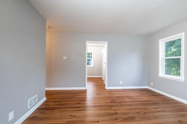 Foto del edificio - Stylish Simplicity: 2 Bed, 1 Bath Single-F...