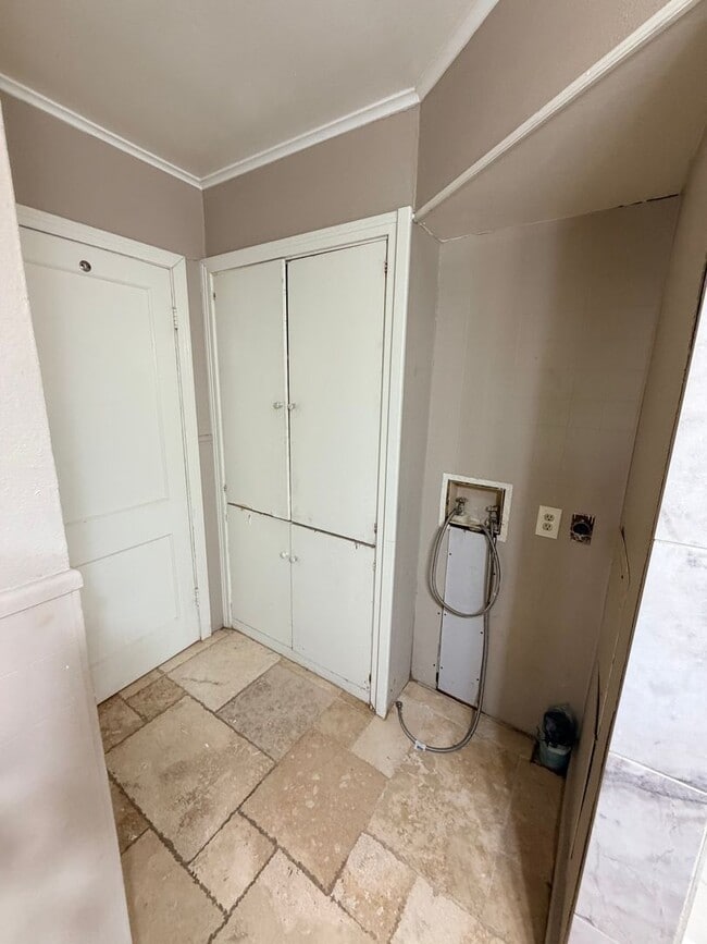 Foto del edificio - Beautiful 2 Bedroom Unit near LSUS!