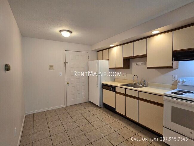 Foto del edificio - 20 Tall Pines Dr