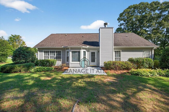 Building Photo - Meticulously maintained 3 Bedroom ranch ho...