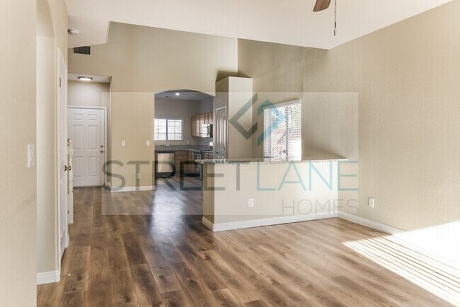 Building Photo - REDUCED!- $350 off first full month if mov...