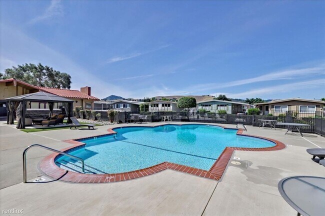 Building Photo - 2 br, 2 bath House - 275 Burnett Ave Spc 112
