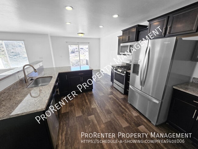 Building Photo - 15171 Gallant Dr