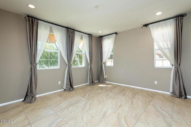 Foto del edificio - 24863 Carbon Ln