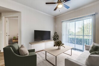 Building Photo - Mission Rockwall