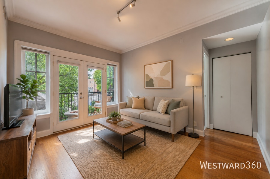 Photo - 4420 N Ashland Ave-2w