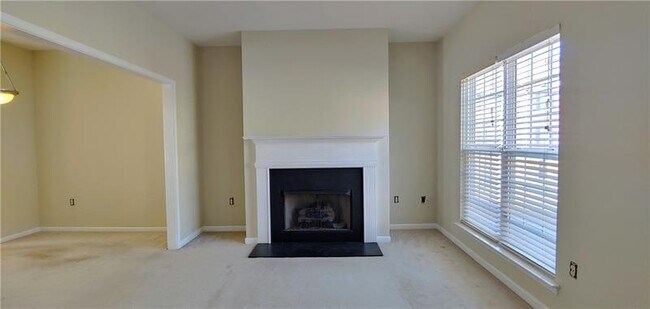 Building Photo - 5368 Hickory Knoll NW