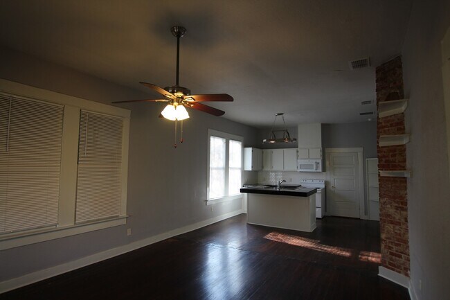 Foto del edificio - Coming Soon! Charming 3 bedroom home in the Heart of Tyler!!