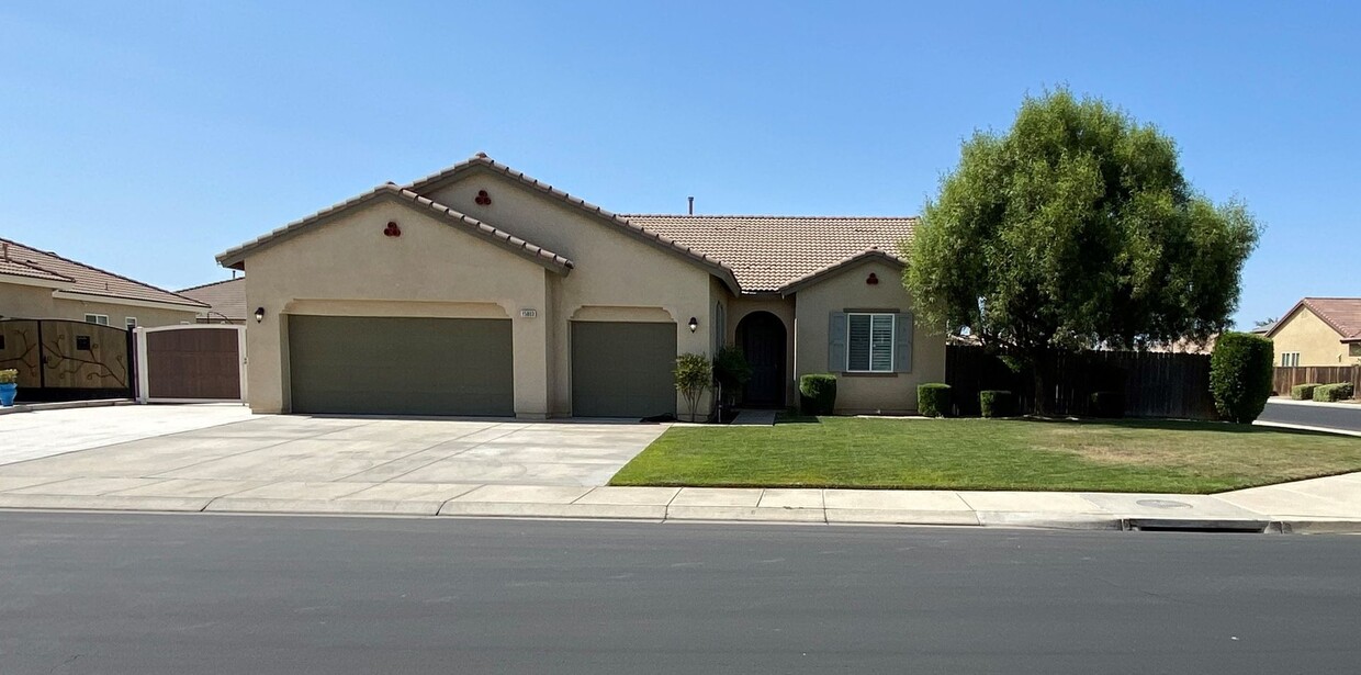 Primary Photo - 15803 St Clement Way