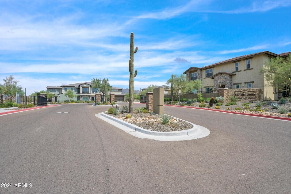 5100 E Rancho Paloma Dr, Cave Creek, AZ 85331 Townhome Rentals in