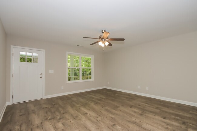 Building Photo - 200 Ashbrook Rd