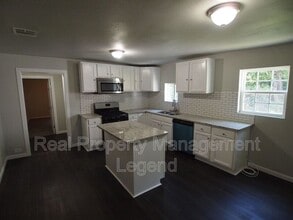 Building Photo - 502 S Rusk St