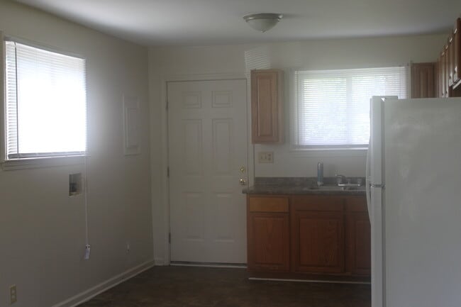 Building Photo - 1109 I St