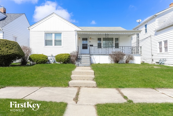 Primary Photo - 251 E 25th St