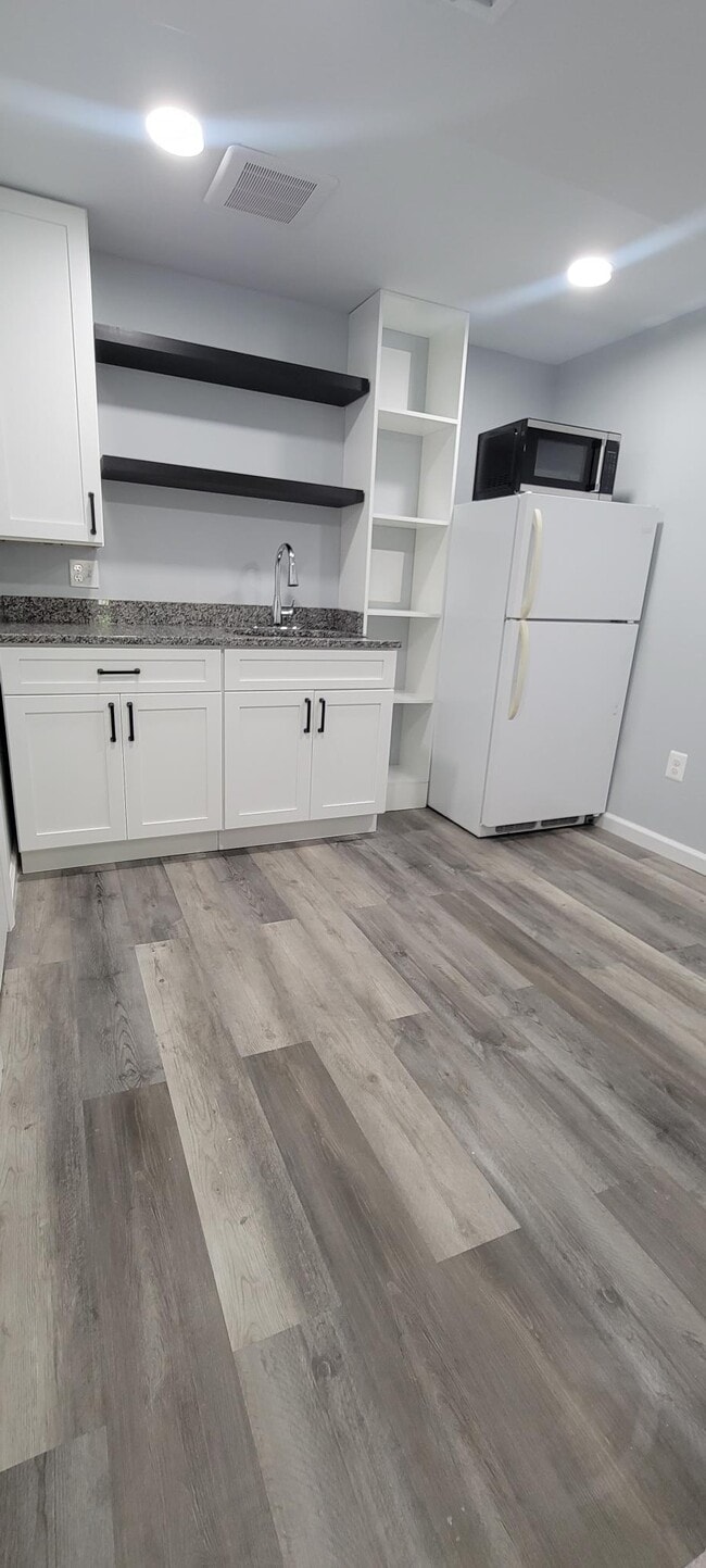 Building Photo - 8399 Fern Leaf Ct