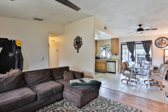 Building Photo - 8620 Coolwoods Way